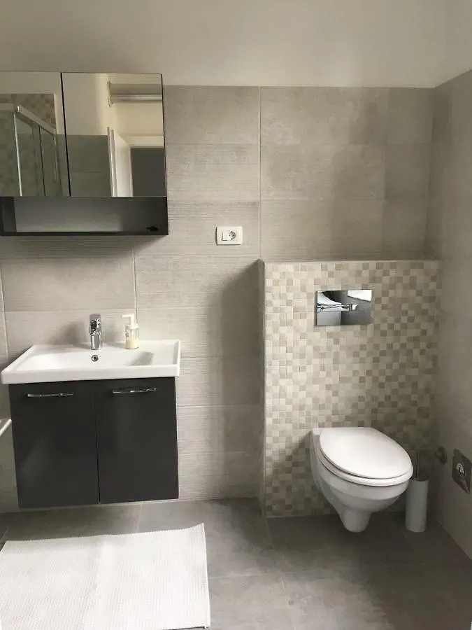 Apartment Ema Rijeka 0*,